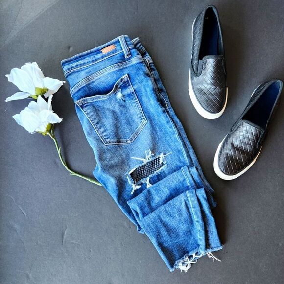 Sneak Peak Skinny Jeans with Rips - Picture 1 of 15